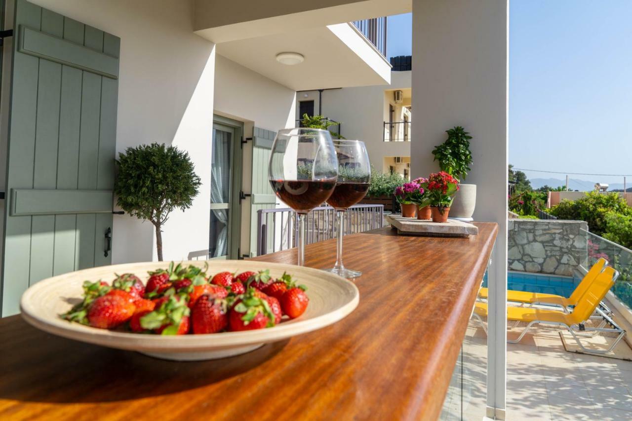 Yachara Villa 基萨莫斯 外观 照片